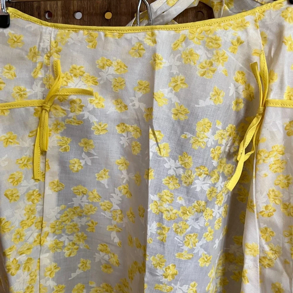 Vintage Apron Lot of 2 Yellow Floral Red Flora 50s 60s Kitsch Retro Pin Up